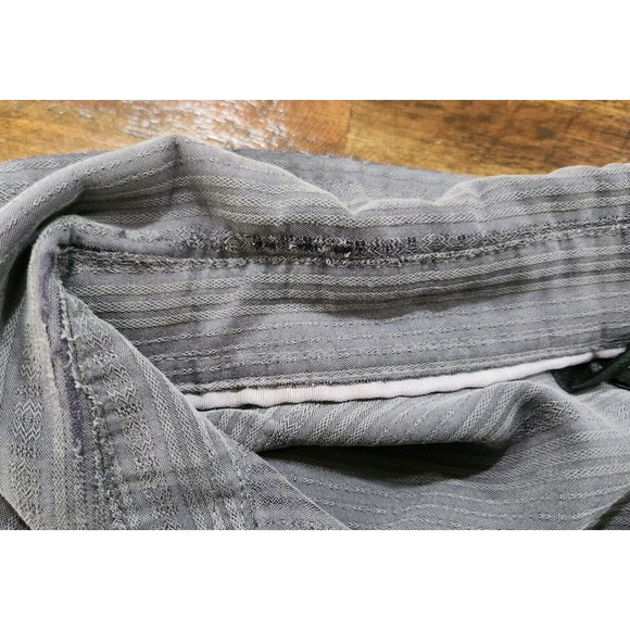 Marmot Mens Shirt Button Up Gray Medium Short Sleeves Pocket Logo *(Flaw) - Picture 3 of 11